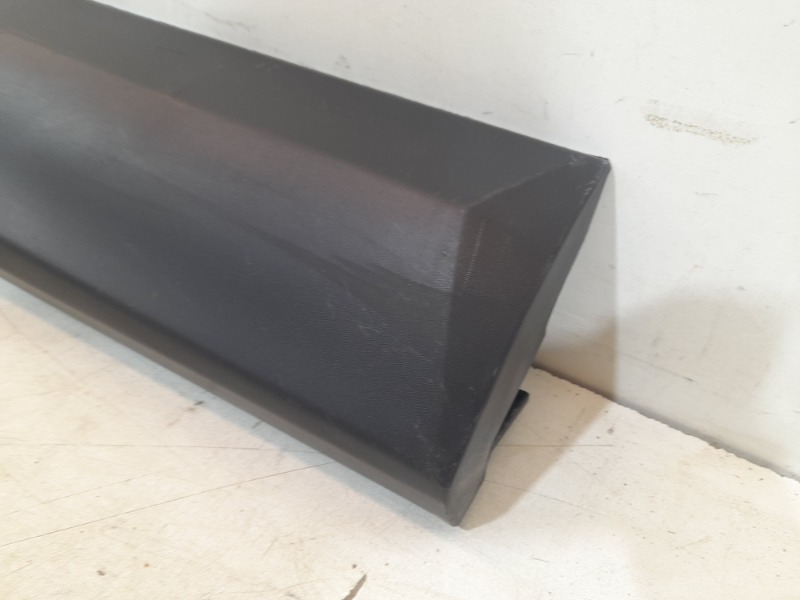 Накладка двери задней правой