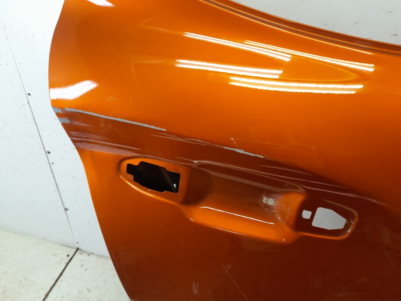 Дверь задняя правая