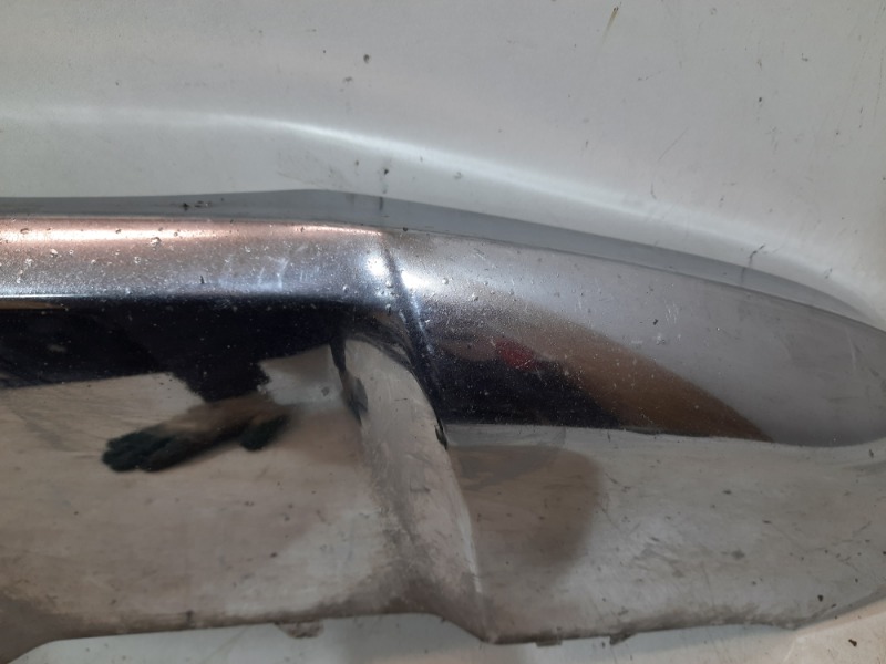 Накладка переднего бампера