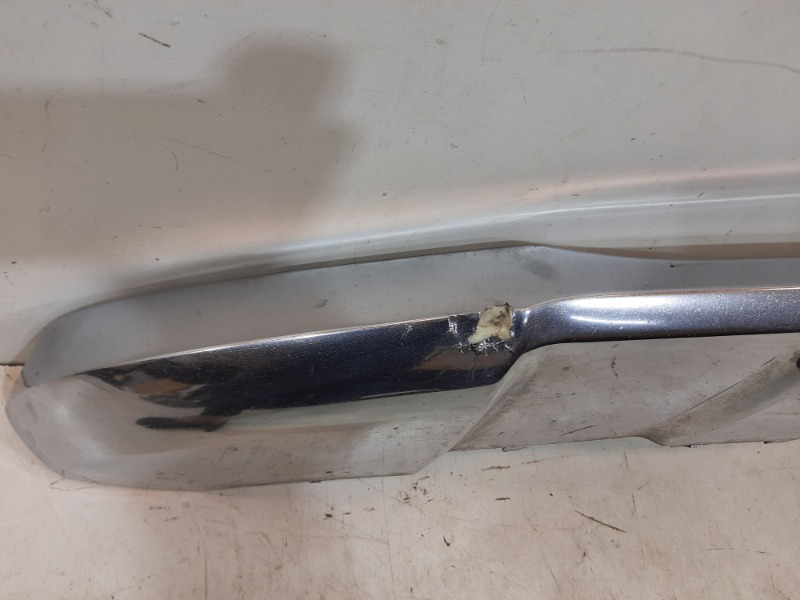 Накладка переднего бампера