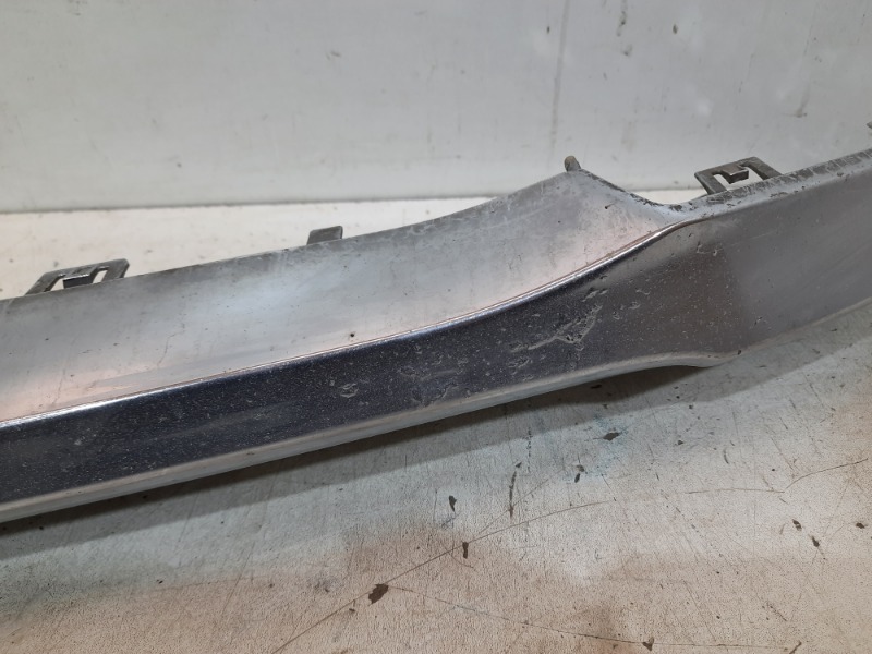 Накладка переднего бампера