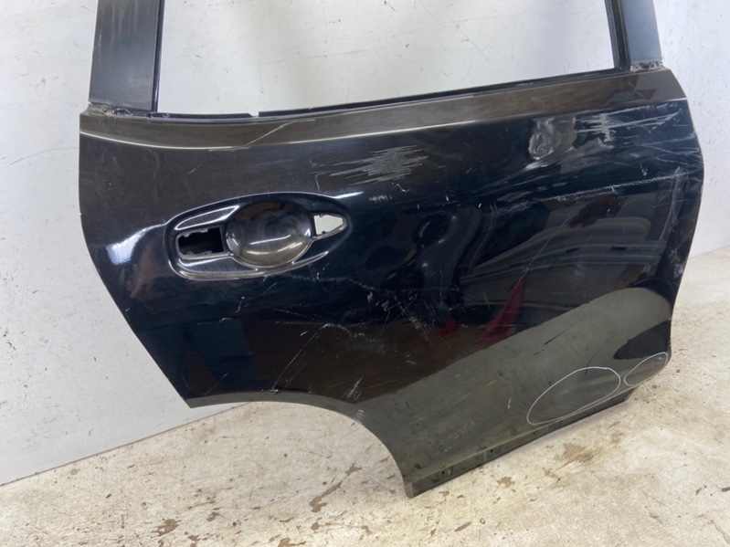 Дверь задняя правая