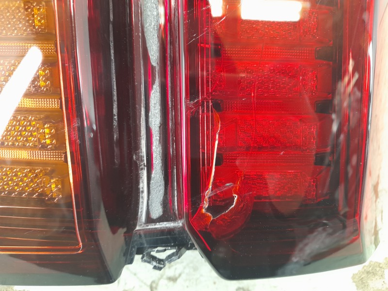 Фонарь задний правый