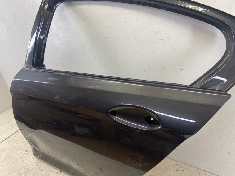 Дверь задняя левая