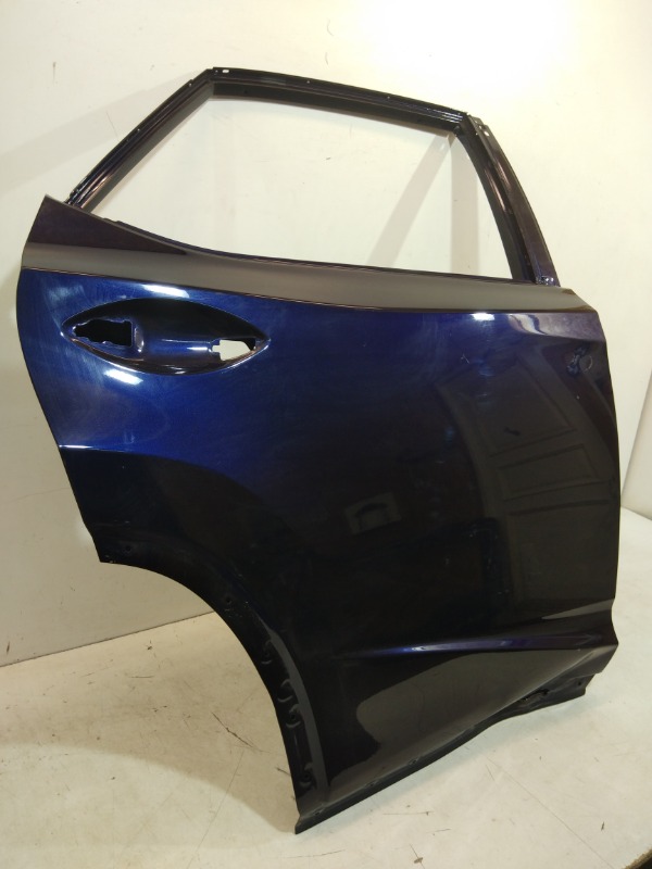 Дверь задняя правая