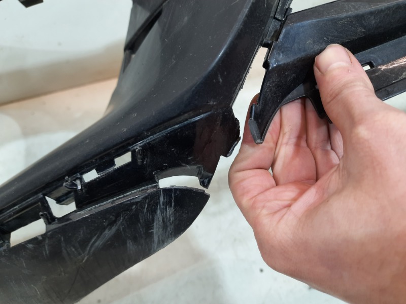 Бампер передний