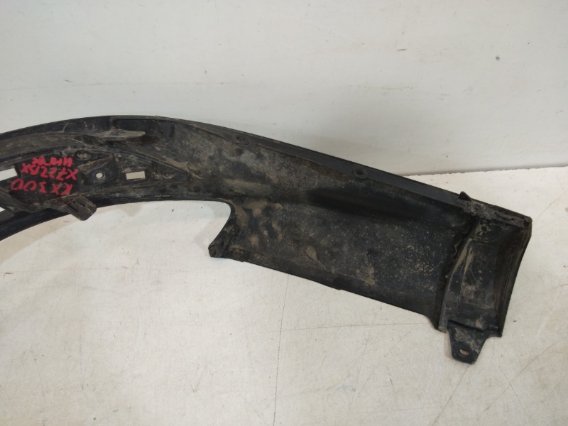 Спойлер заднего бампера