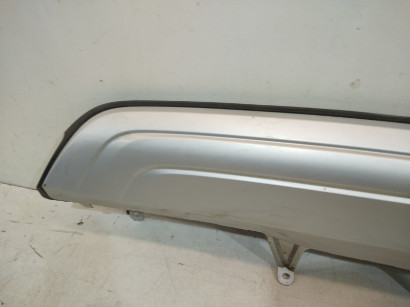 Спойлер заднего бампера