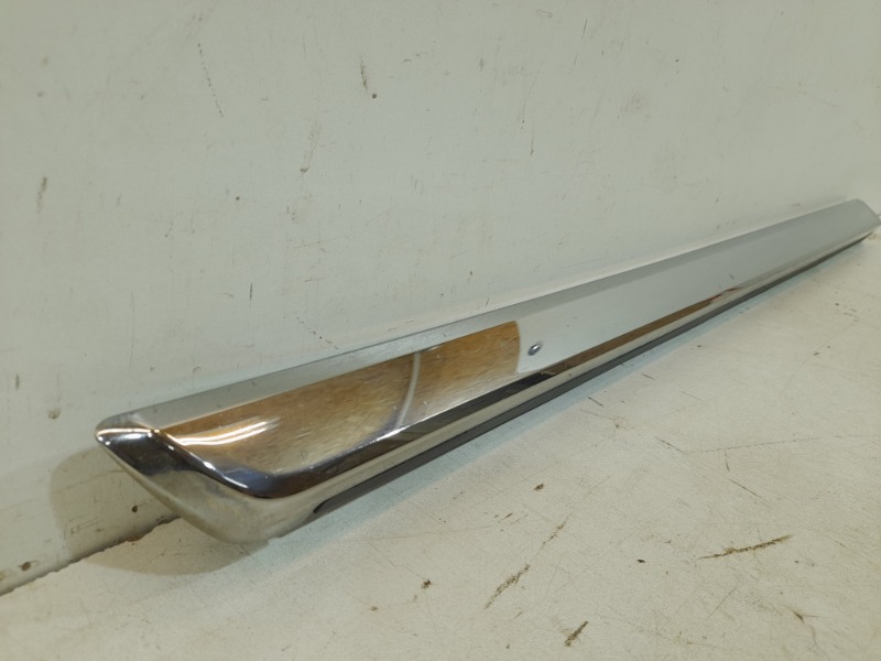 Молдинг двери