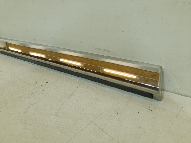 Молдинг двери