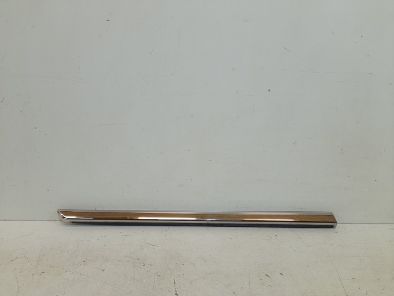 Молдинг двери