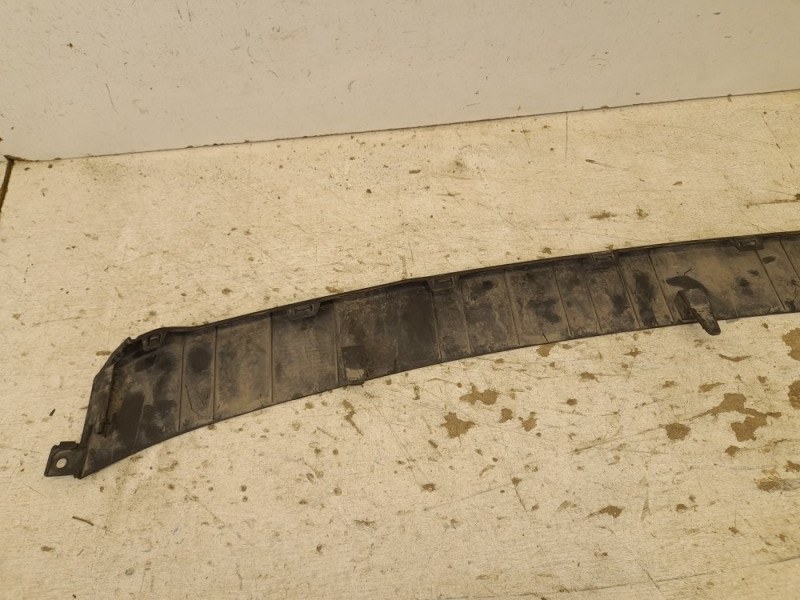 Спойлер переднего бампера