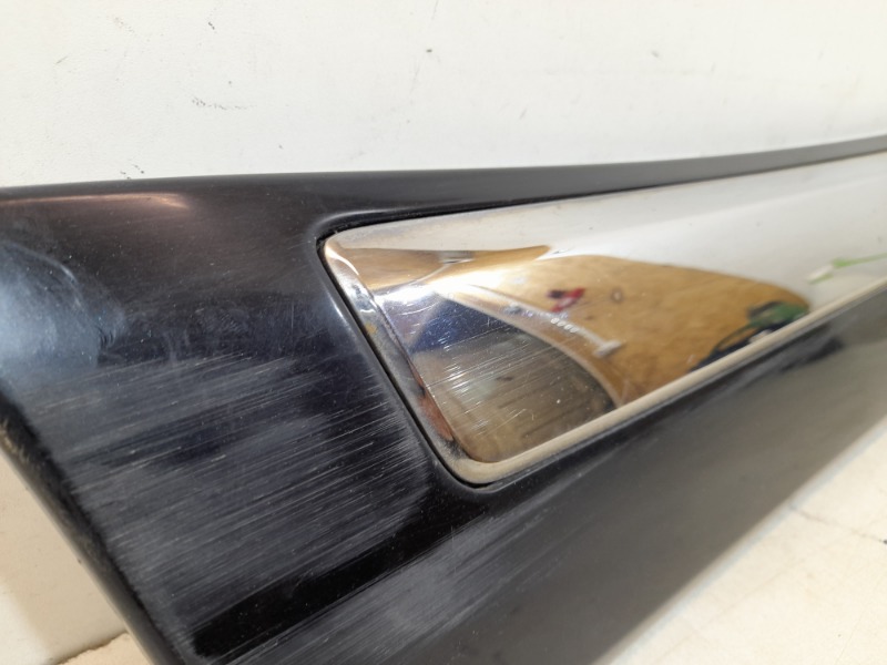 Накладка двери задней правой