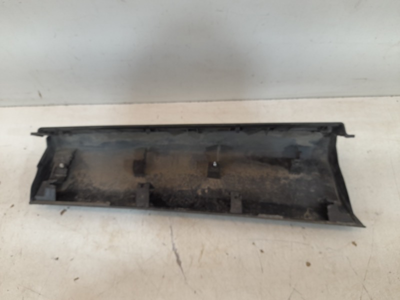 Накладка двери задней левой