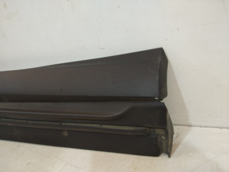 Накладка двери задней левой