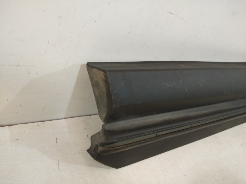 Накладка двери задней левой