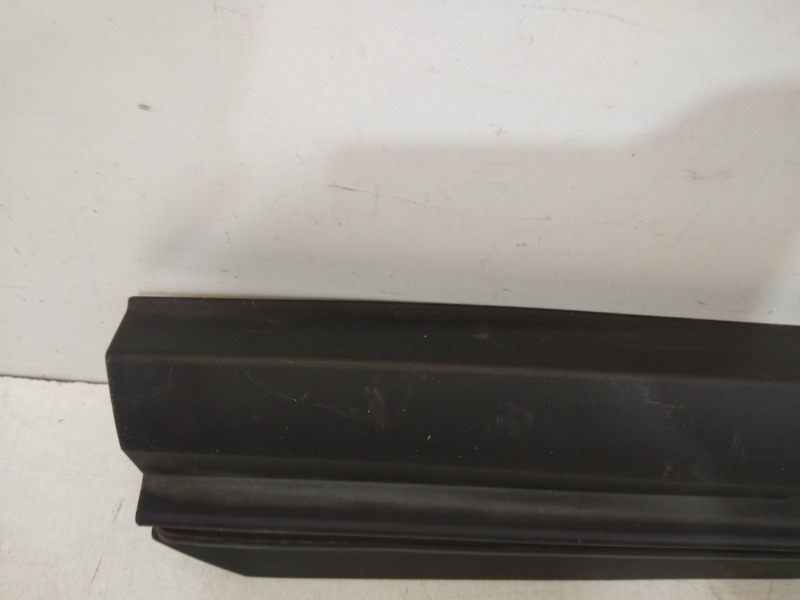 Накладка двери задней левой