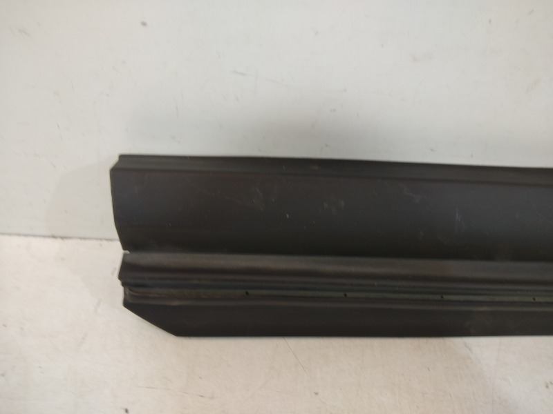 Накладка двери задней левой