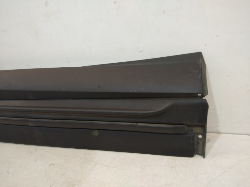 Накладка двери задней левой