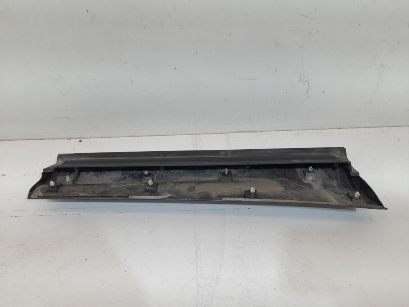 Накладка двери задней левой