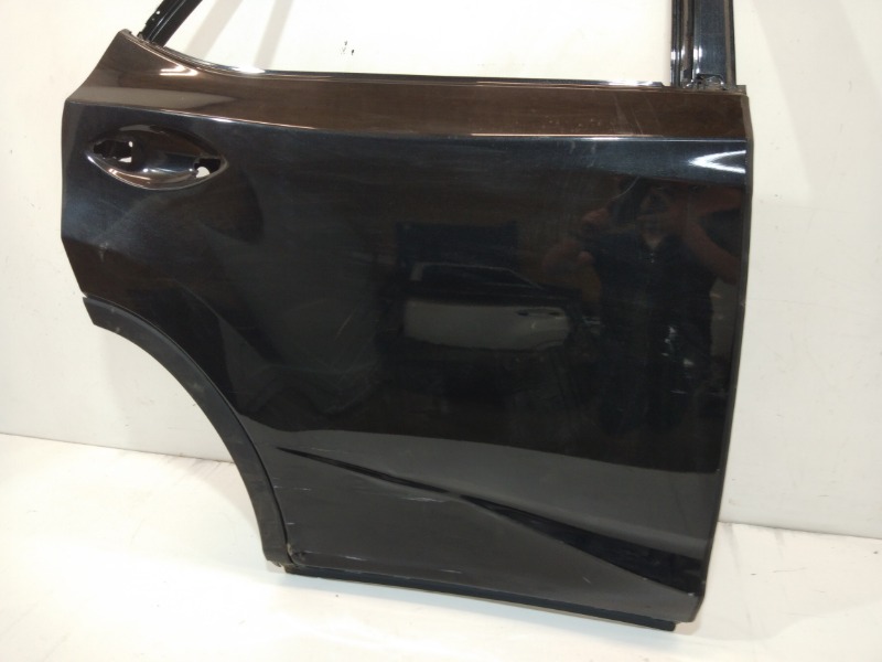 Дверь задняя правая