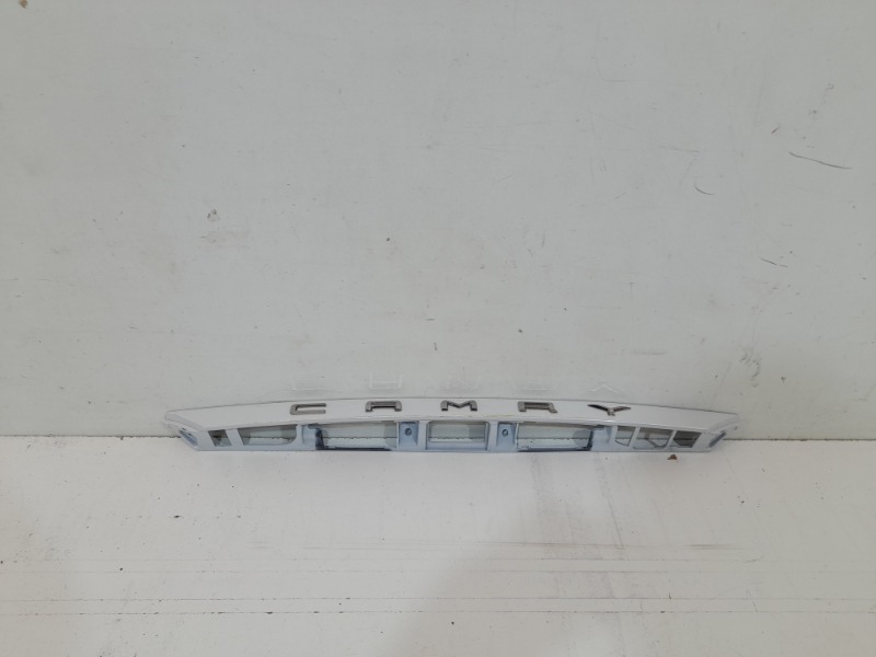 Накладка крышки багажника