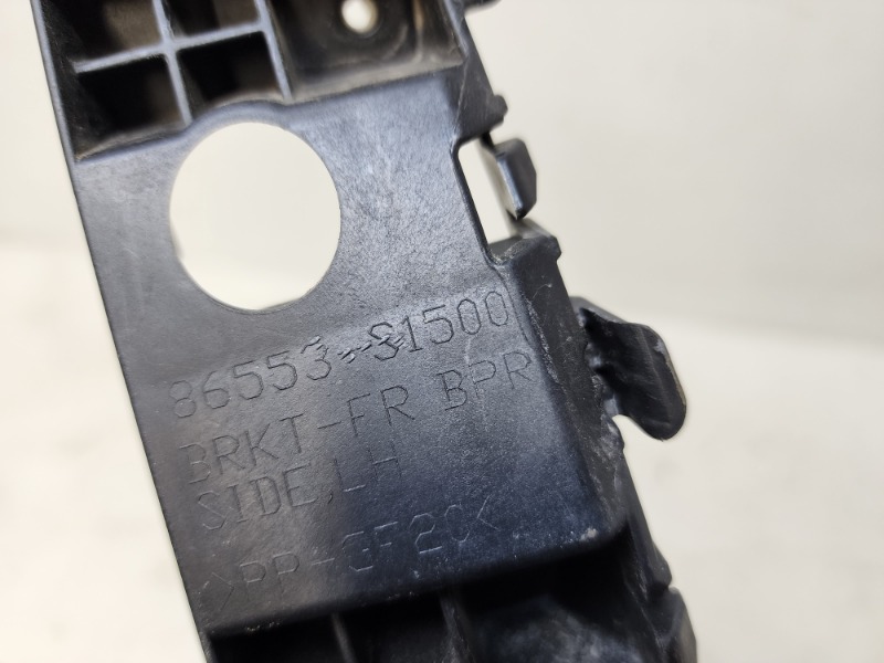 Кронштейн переднего бампера левый