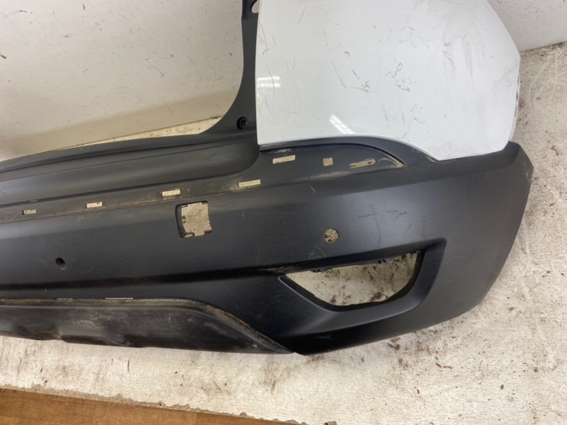 Бампер задний