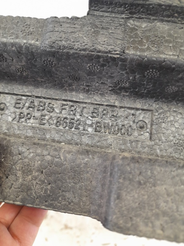 Наполнитель переднего бампера