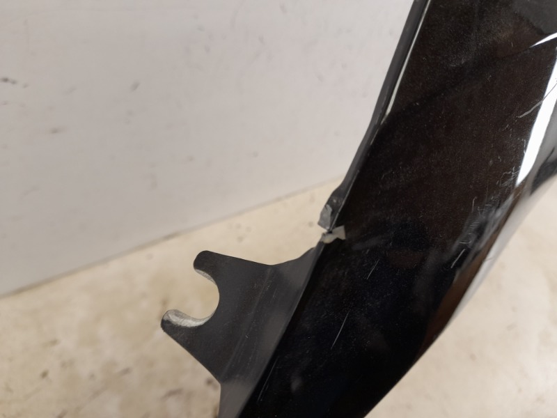 Крыло переднее левое