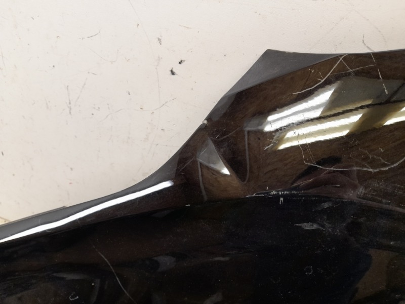 Крыло переднее левое