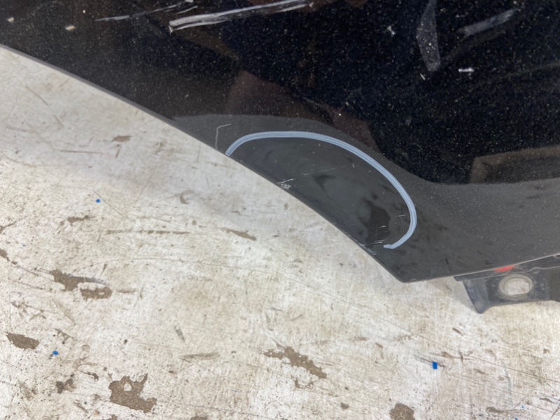 Крыло переднее левое