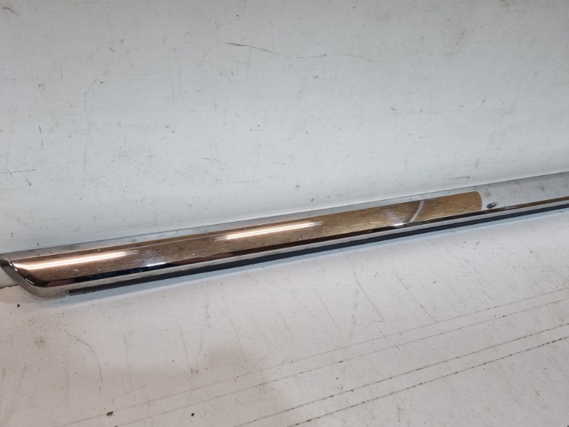 Молдинг двери