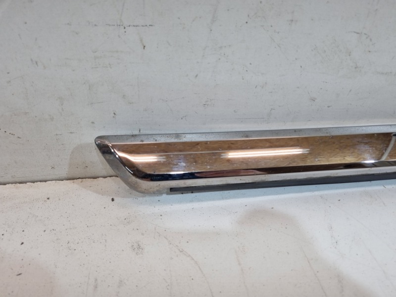 Молдинг двери