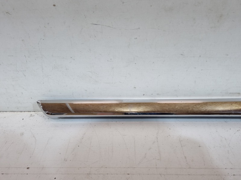 Молдинг двери