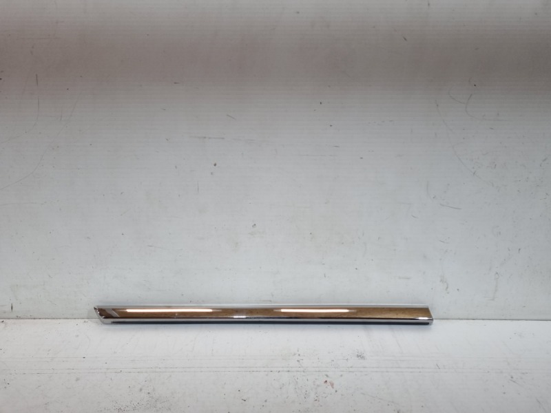 Молдинг двери