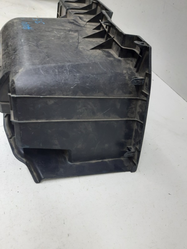 Обшивка багажника