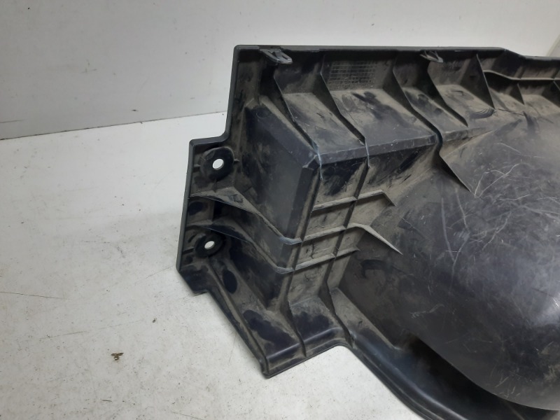 Обшивка багажника