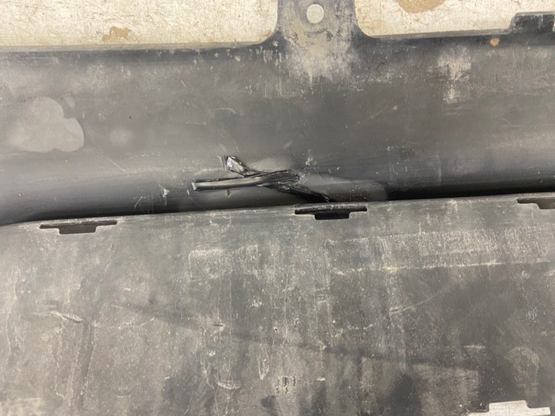 Спойлер заднего бампера