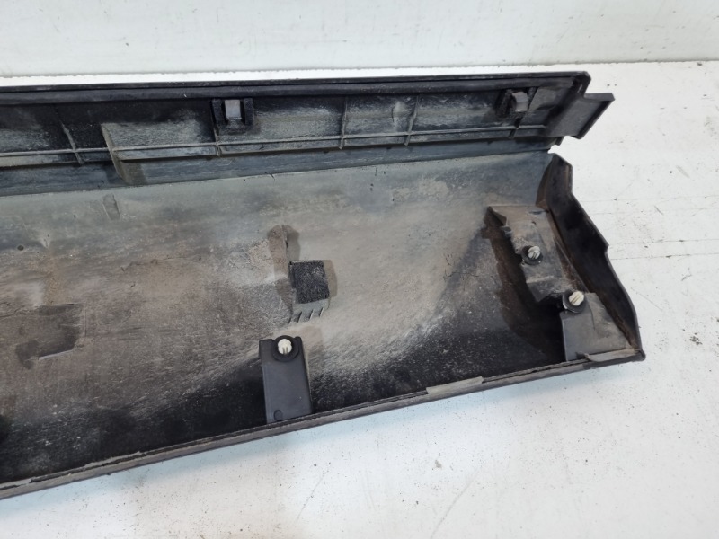 Накладка двери задней правой