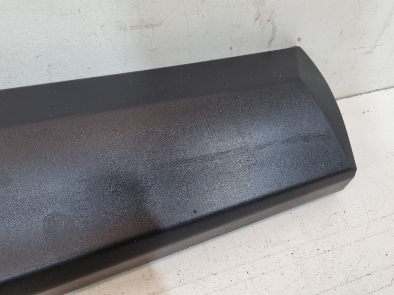 Накладка двери задней правой