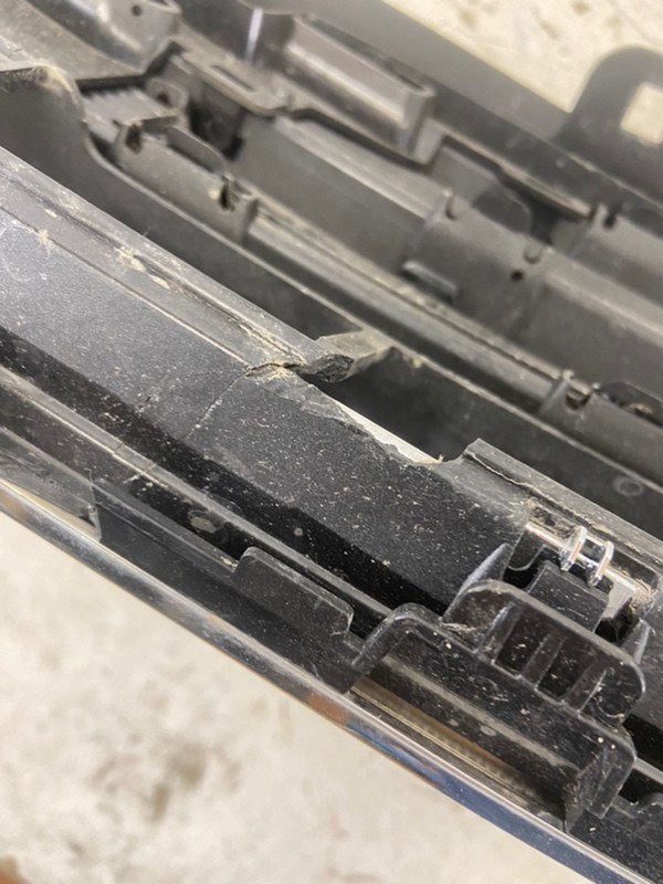 Решетка радиатора