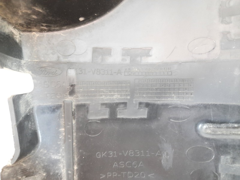 Воздуховод радиатора левый