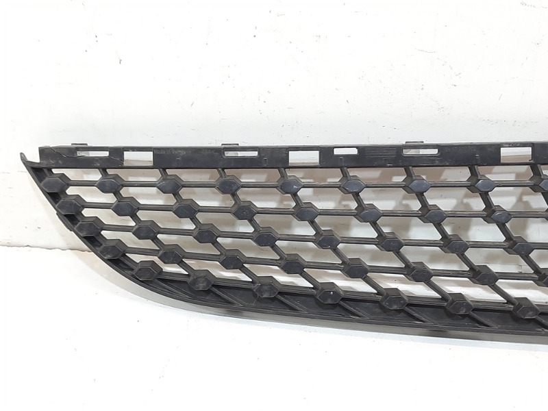 Накладка на решетку радиатора