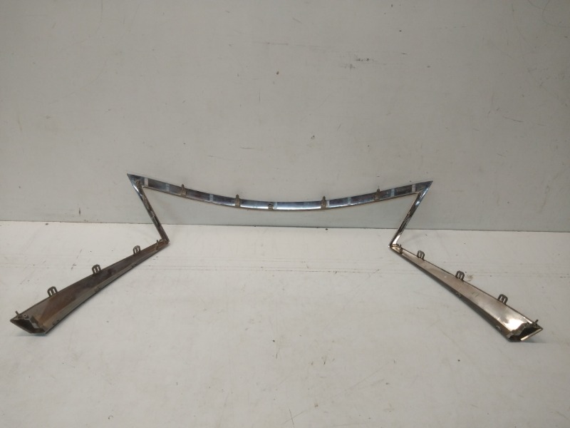 Накладка на решетку радиатора