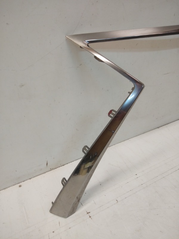 Накладка на решетку радиатора