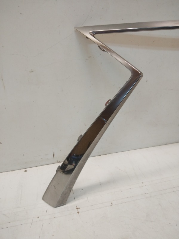 Накладка на решетку радиатора