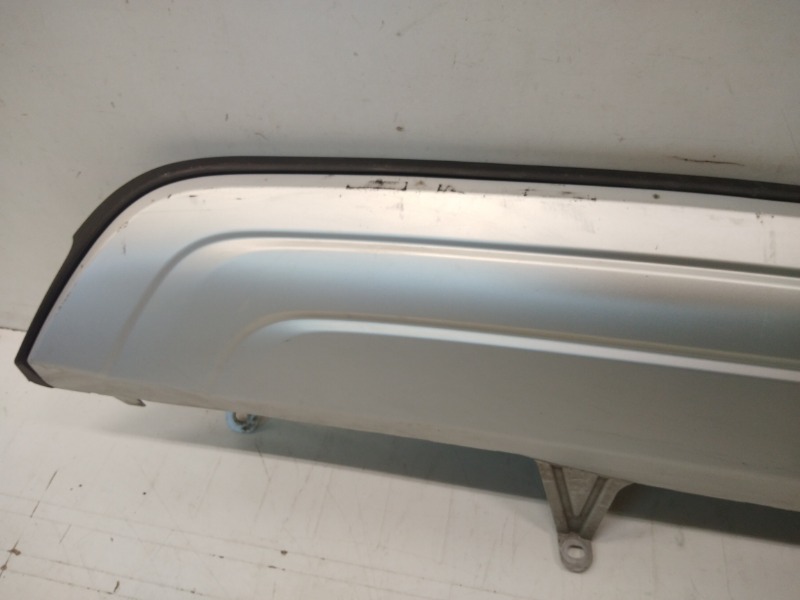 Спойлер заднего бампера