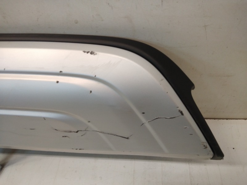 Спойлер заднего бампера