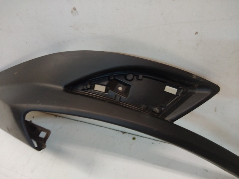 Спойлер заднего бампера